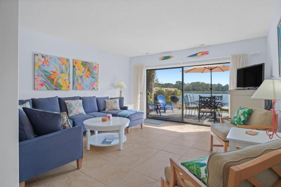 1611 Port Villa @ South Beach - Waterfront Villa House in Hilton Head Island