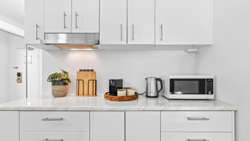 Coffee/tea facilities, Kitchen or kitchenette