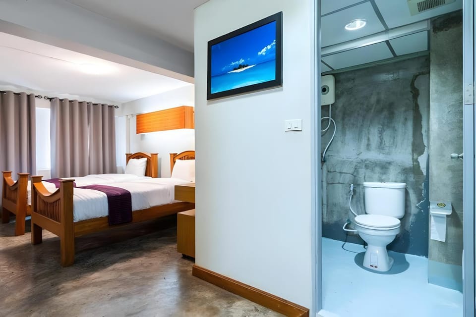 Shower, Toilet, Bed, Bathroom, Photo of the whole room, Bedroom