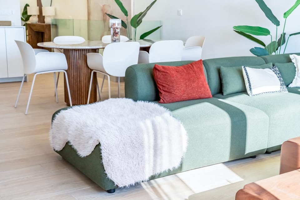 TV and multimedia, Living room, Seating area, Dining area, Sea view, Sea view, air conditioner, air conditioner