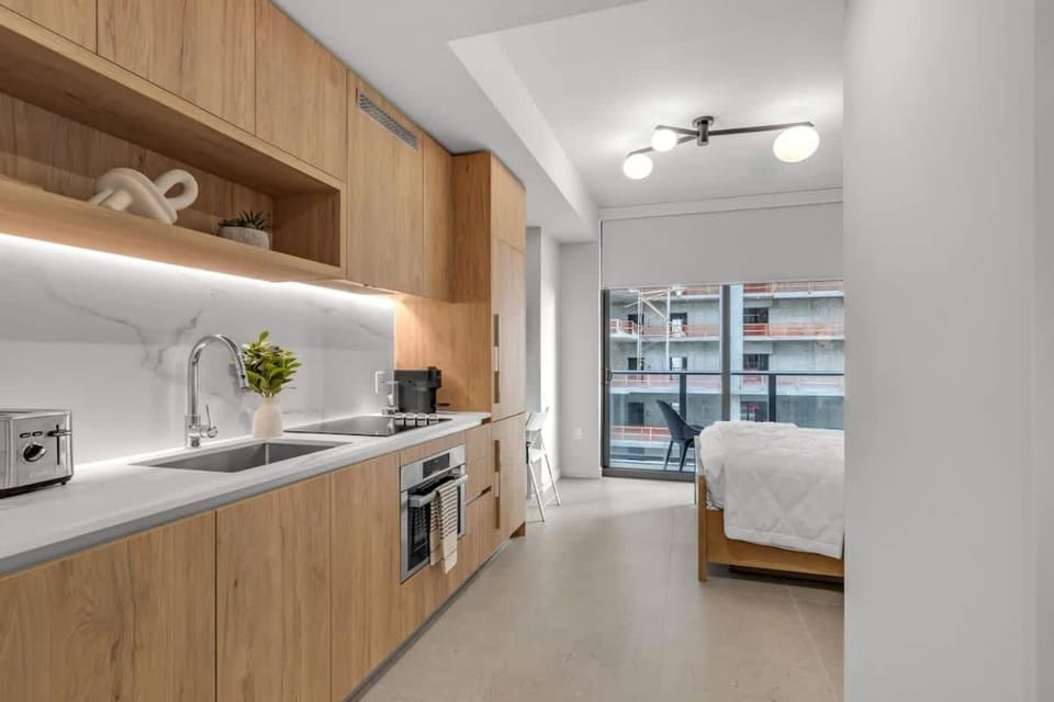 Brand New Luxury Studio at The Crosby Downtown MIA Apartment in Miami