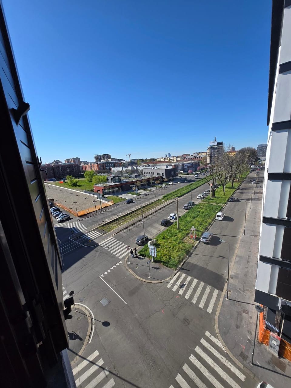 Day, Bird's eye view, City view, Street view, Parking