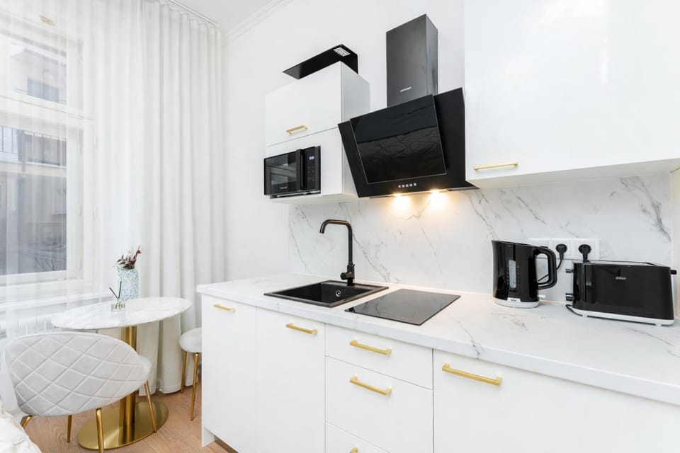 TV and multimedia, Kitchen or kitchenette, Dining area, toaster