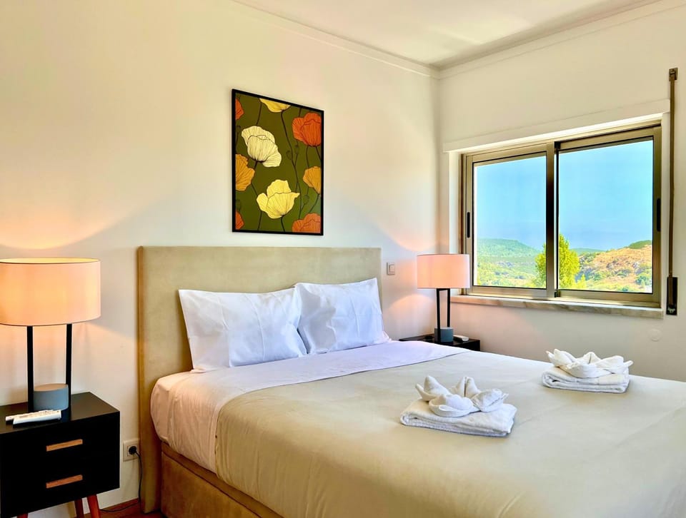Castle Apartment - The Most Beautiful View of the Castle of Sesimbra! Apartment in Setubal District