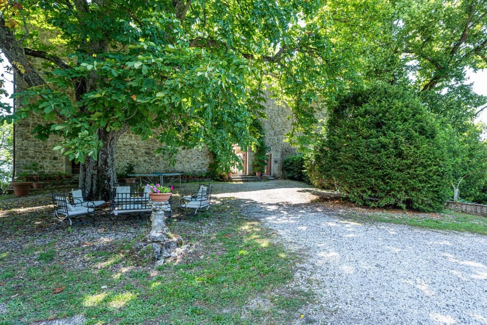 Property building, Living room