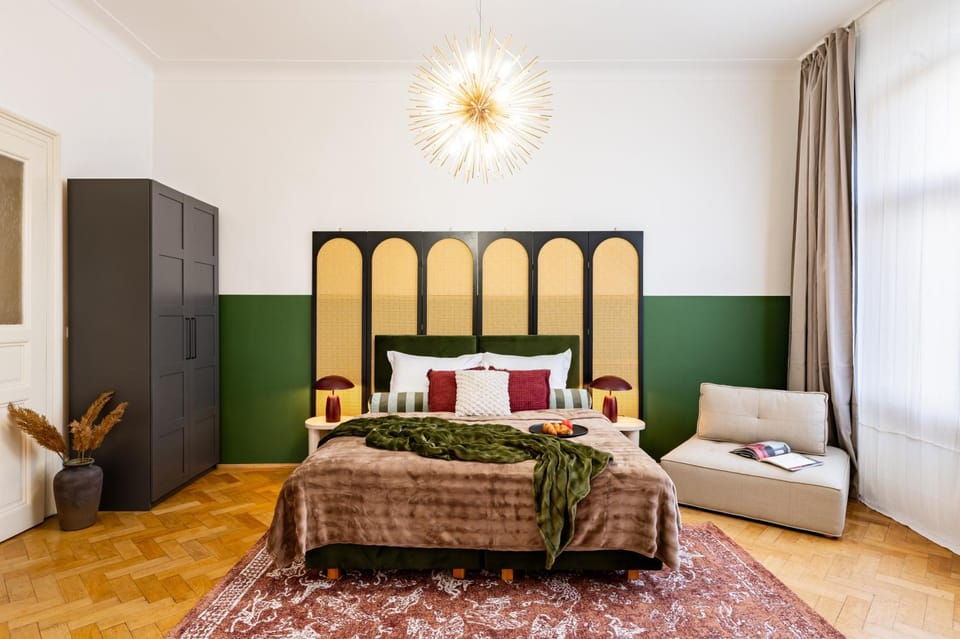 Bed, Bedroom