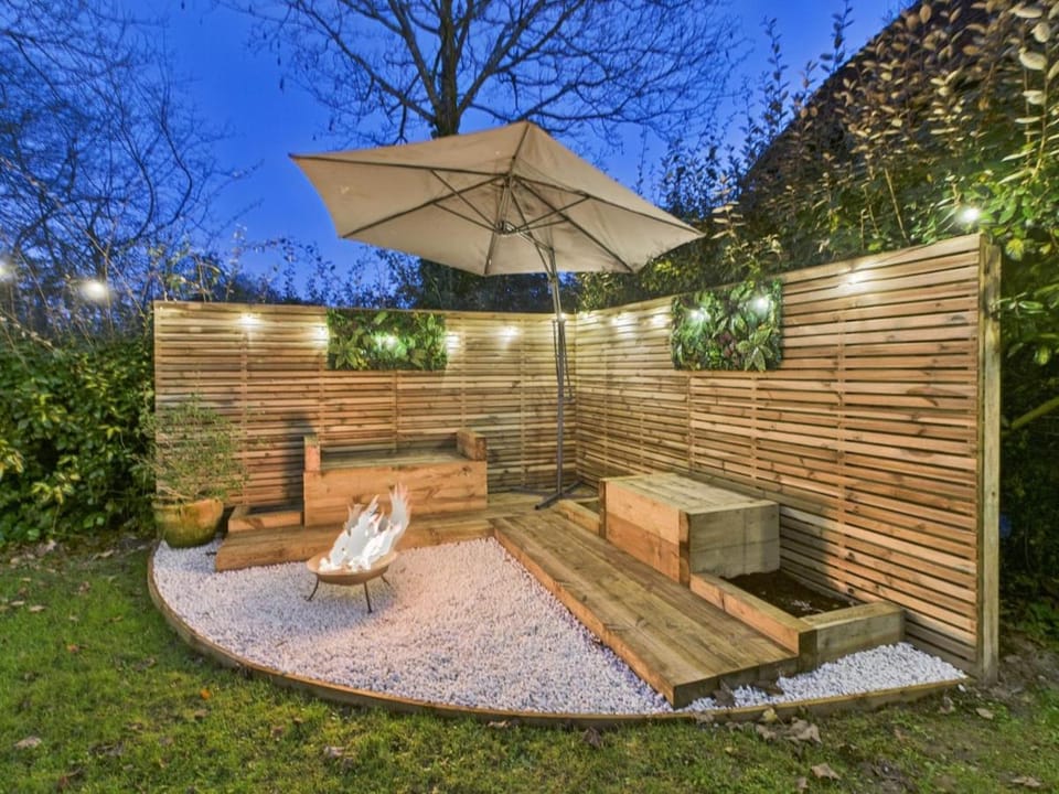 The Granary | Hot Tub-GeoDome | Idyllic escape Apartment in Wealden District