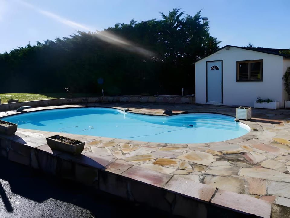 Property building, Swimming pool