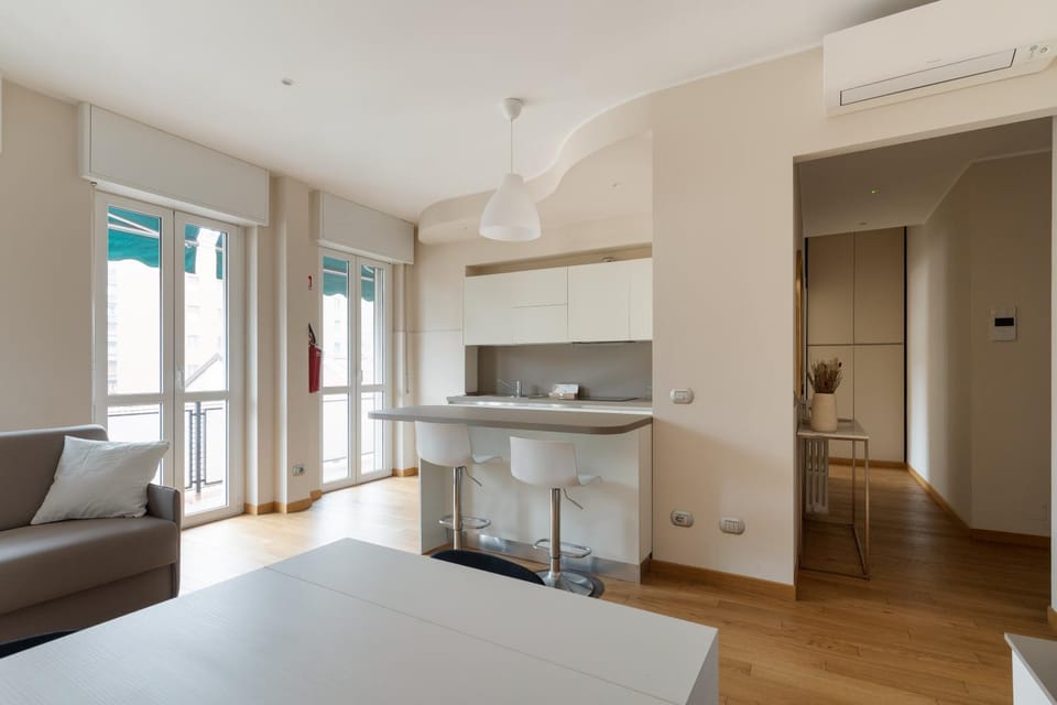 Kitchen or kitchenette, Living room, Dining area