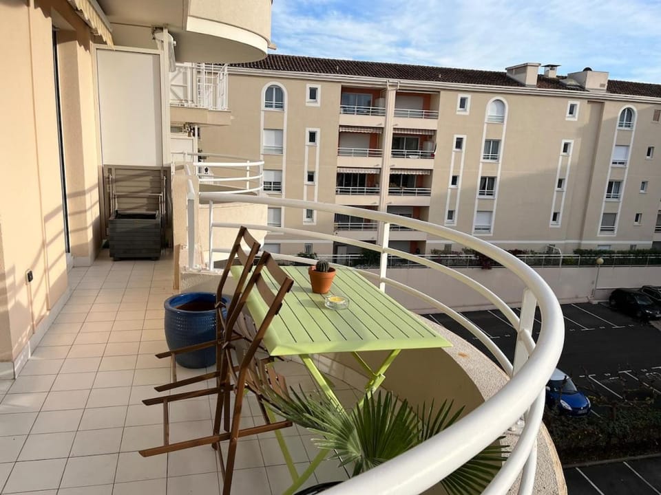 Balcony/Terrace, Balcony/Terrace