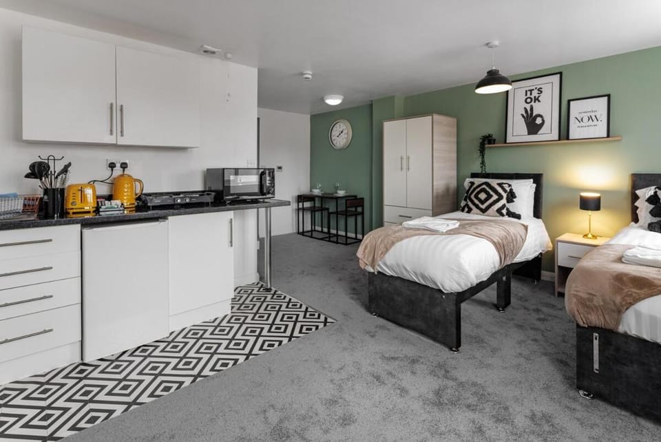 Bed, Photo of the whole room, Bedroom