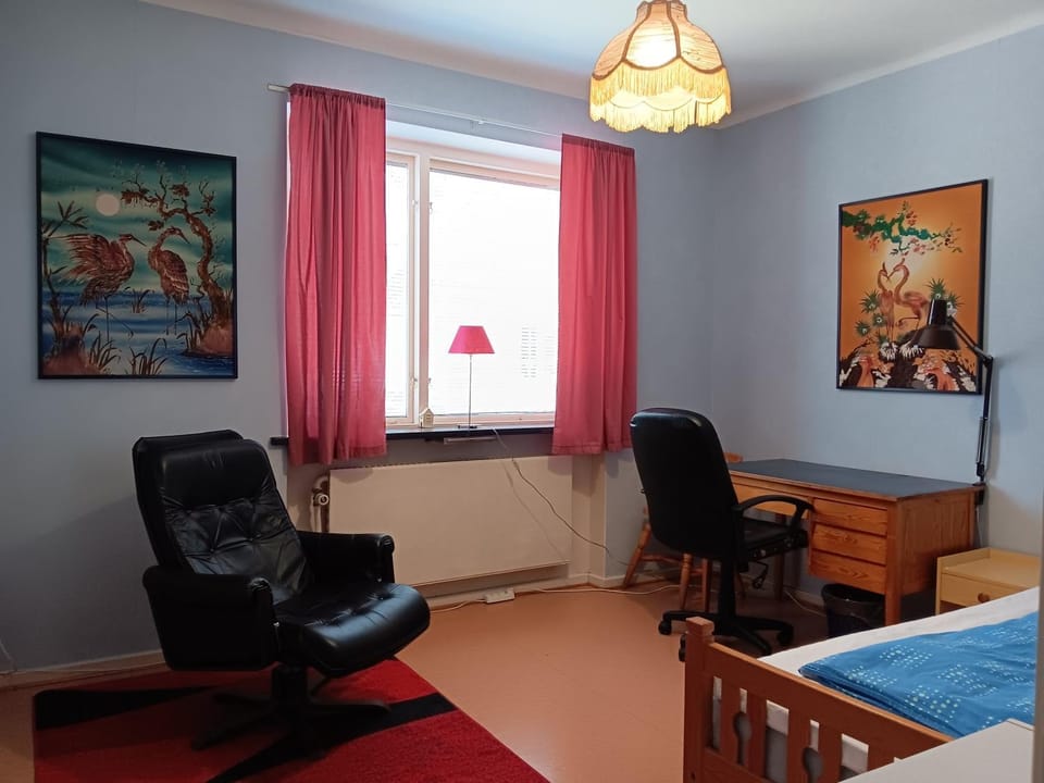 Photo of the whole room