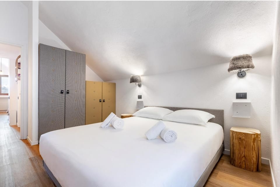 Hostdomus-La casa di Luna Apartment in Piedmont