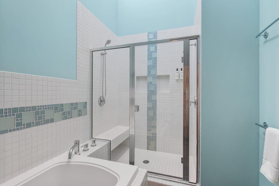 Alaska Slopes - Hot Tub, Gym & Guest House House in Girdwood