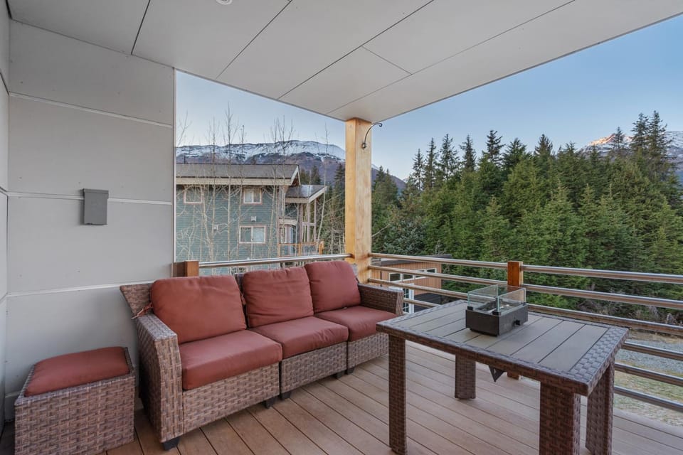 Alaska Slopes - Hot Tub, Gym & Guest House House in Girdwood