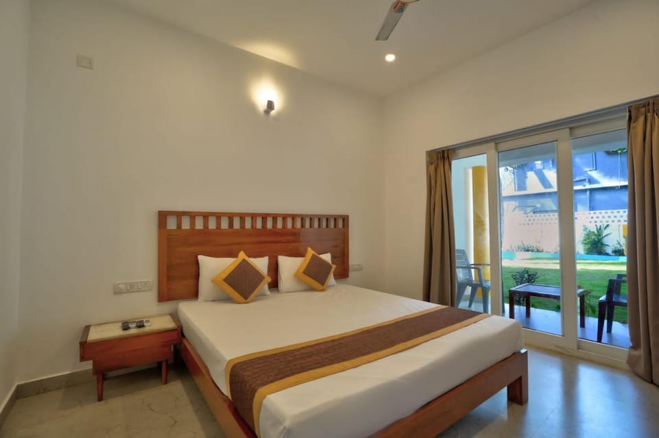 Goa Radha Krishna holiday Hotel in Calangute