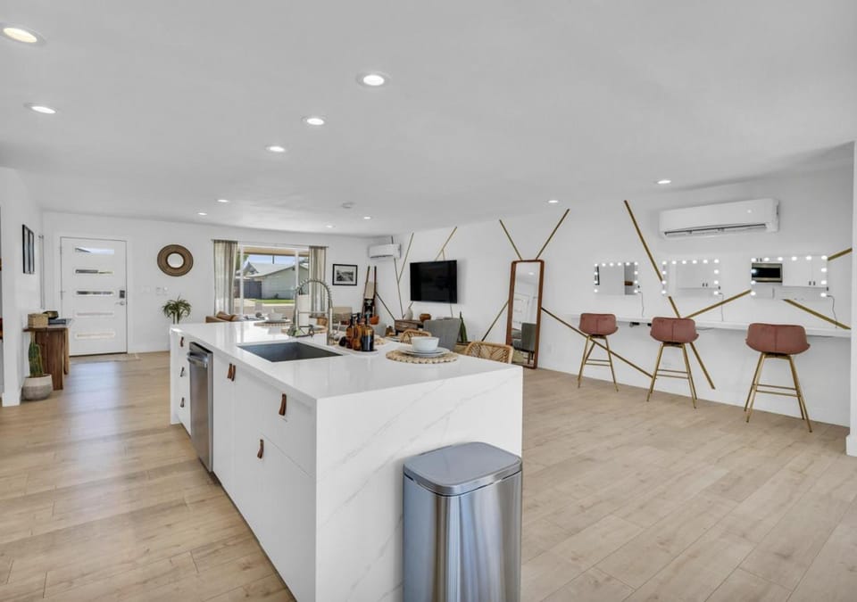 Living room, kitchen