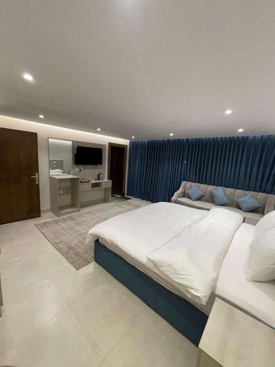 ليڤ سويتس Live Suites Apartment in Jeddah