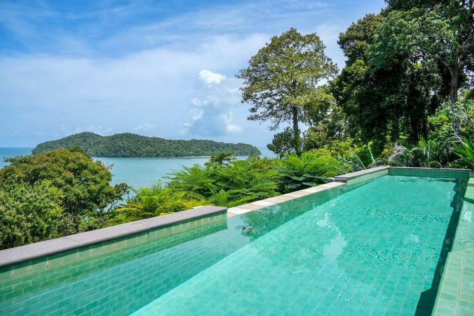 Sea view, Swimming pool