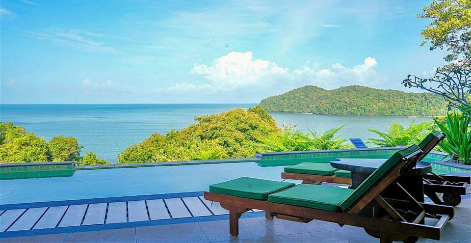 Sea view, Swimming pool