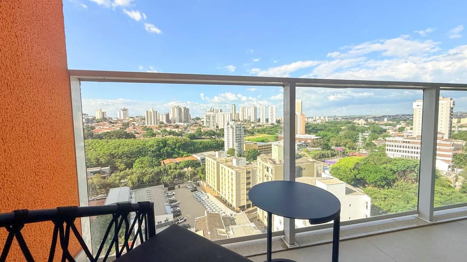 View (from property/room), City view