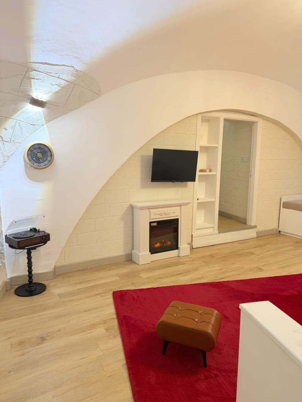 TV and multimedia, Living room, Seating area