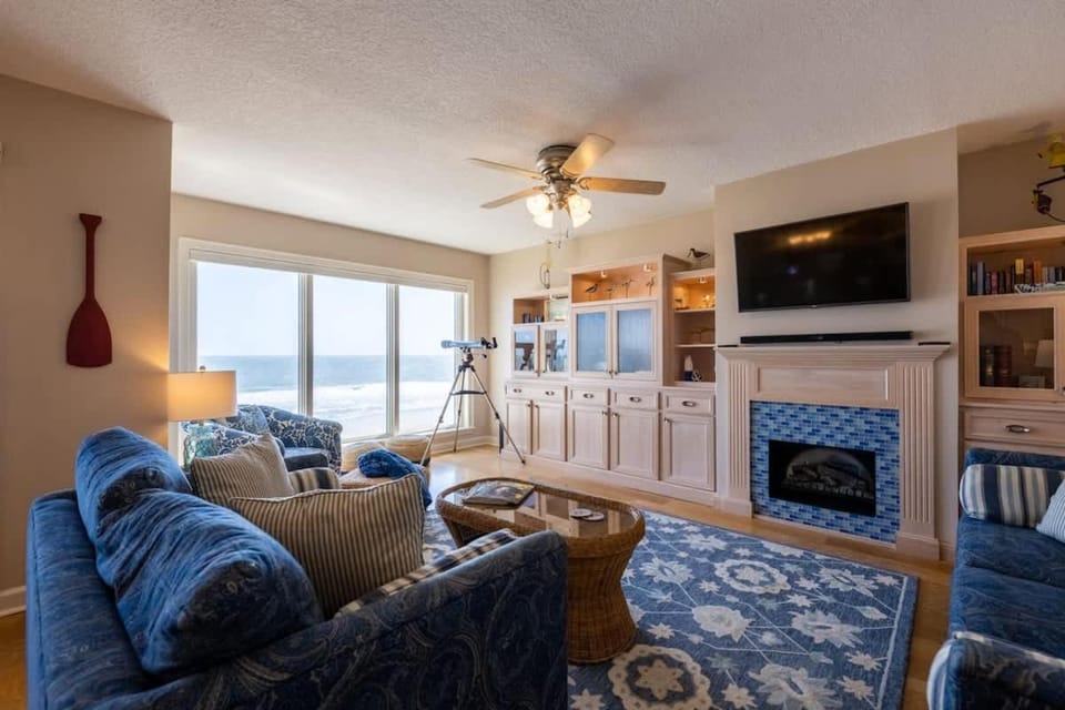 Sur La Plage-Oceanfront & Pool House in Fernandina Beach
