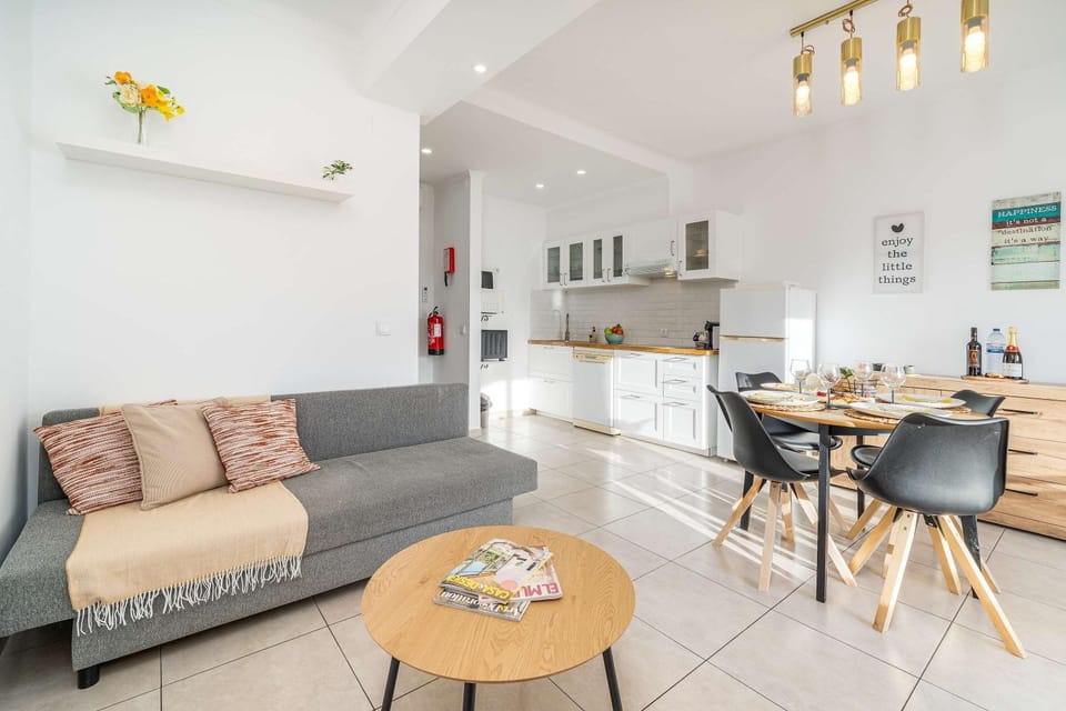 Kitchen or kitchenette, Living room, Dining area, stove