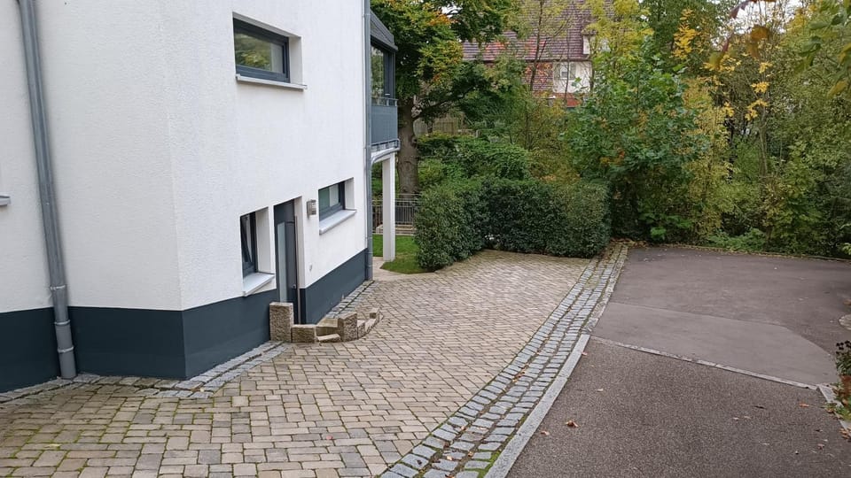 Garden view, Parking