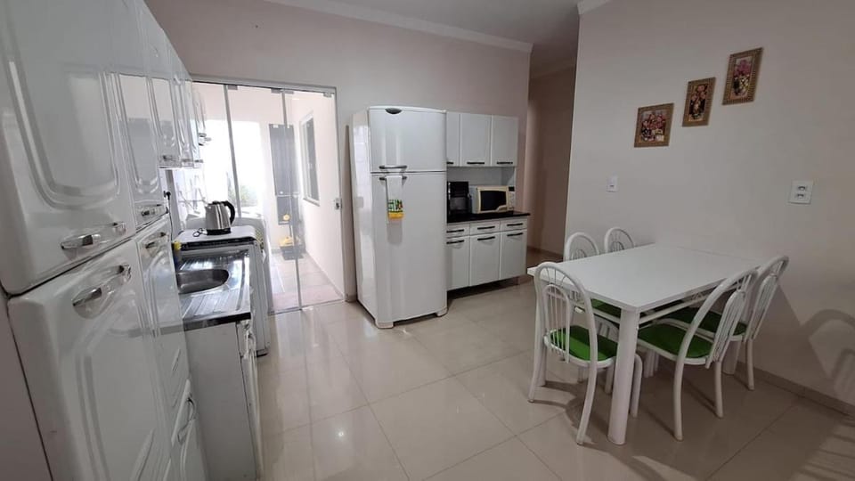 Kitchen or kitchenette, Dining area, oven, pet friendly, stove, toaster