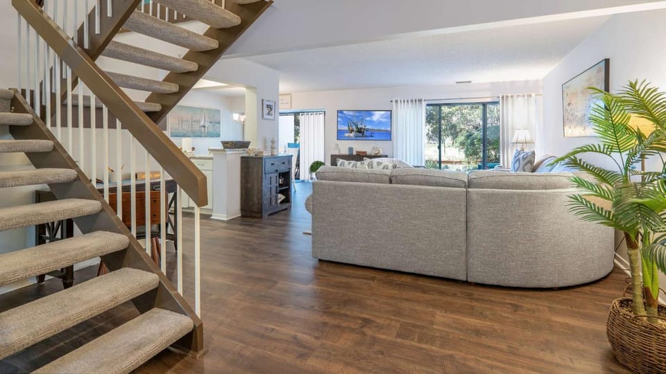 2128 Beachwood House in Amelia Island