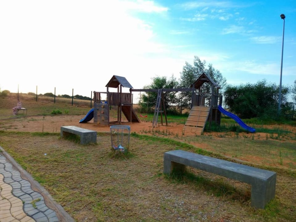 Garden, Parking