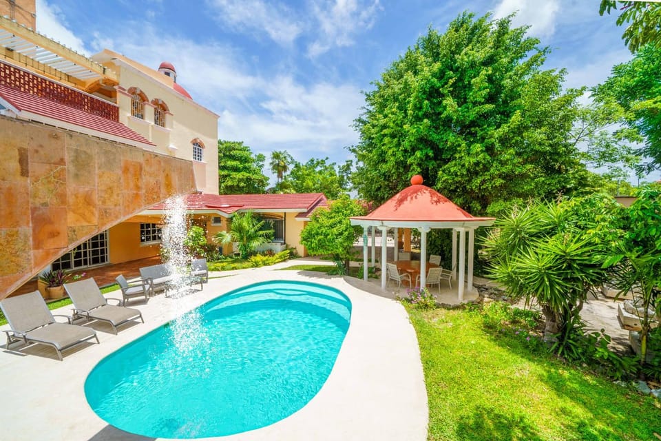 Garden, Swimming pool