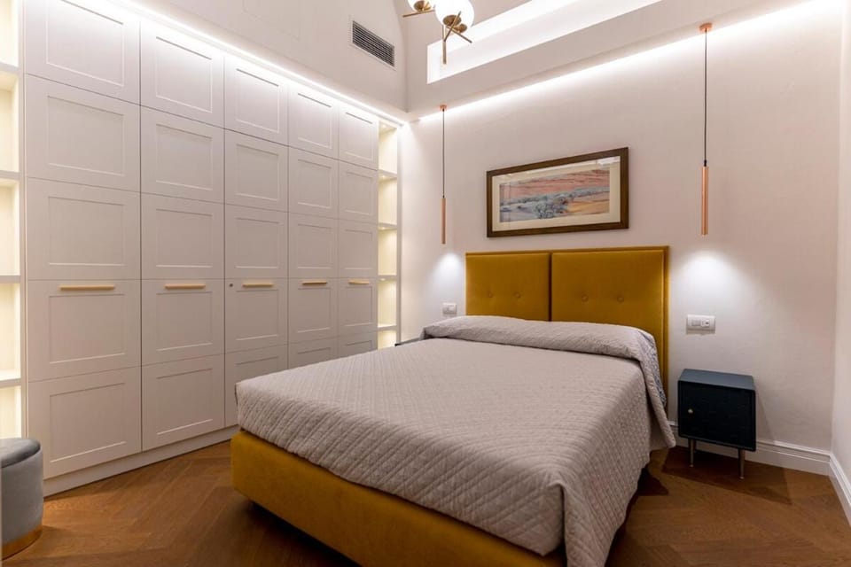 Santa Maria Novella 900 Suite Apartment in Florence