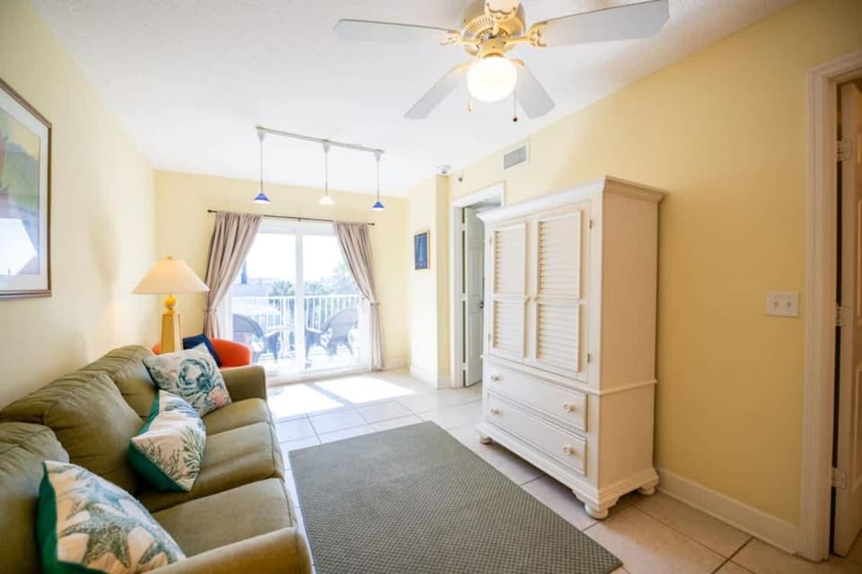 The Terraces #202-Condo - Pool House in Fernandina Beach
