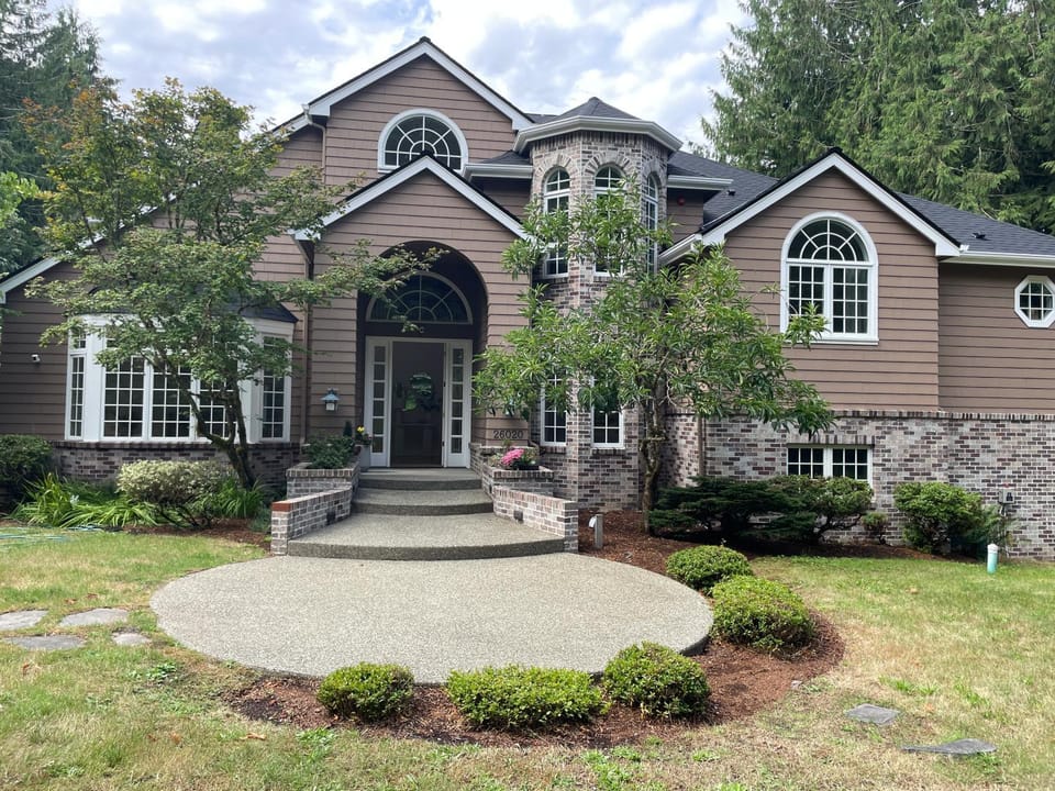 Cascadia Family Mansion, Hot Tub, Game Room, Gym! House in Issaquah