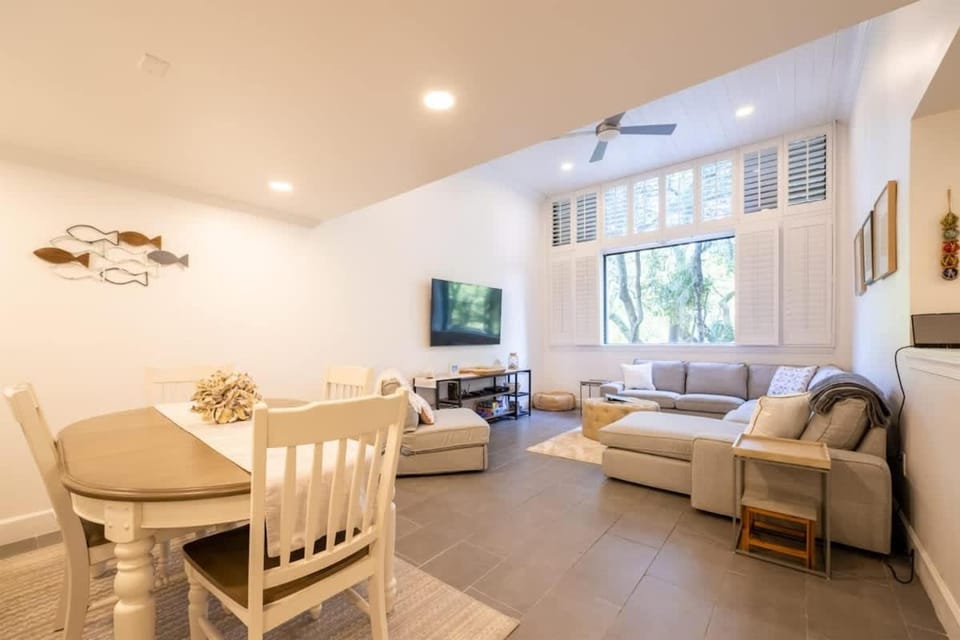 1121 Beach Walker House in Amelia Island
