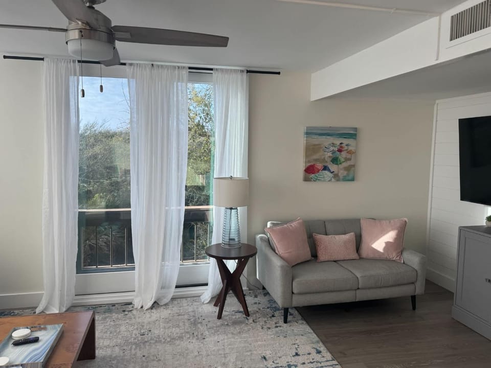 1171 Beach Walker House in Amelia Island