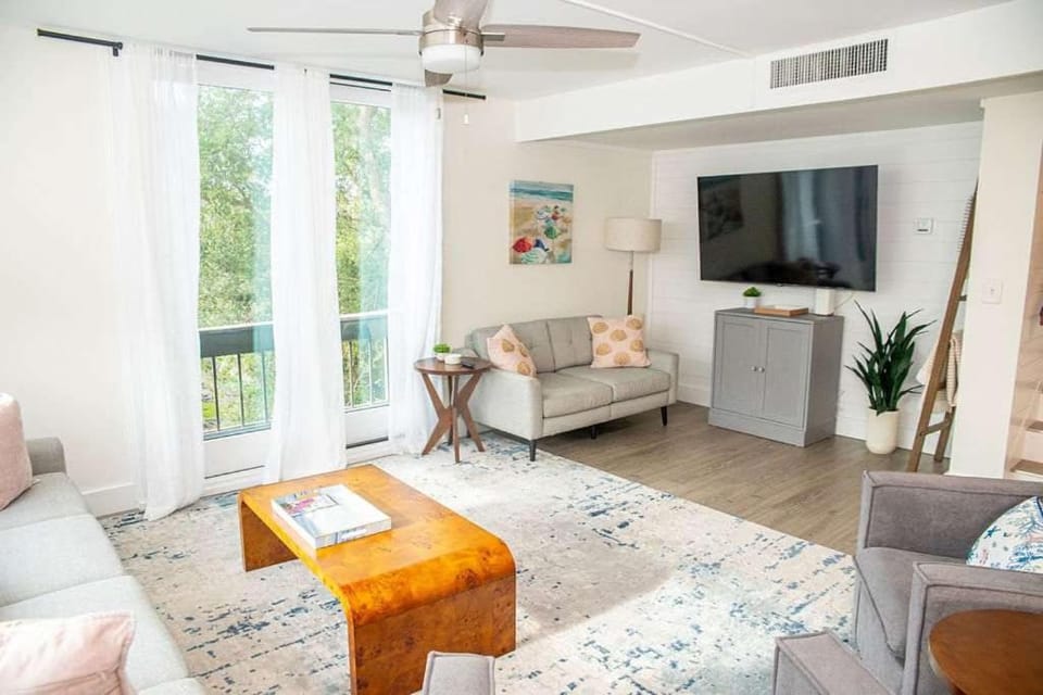 1171 Beach Walker House in Amelia Island