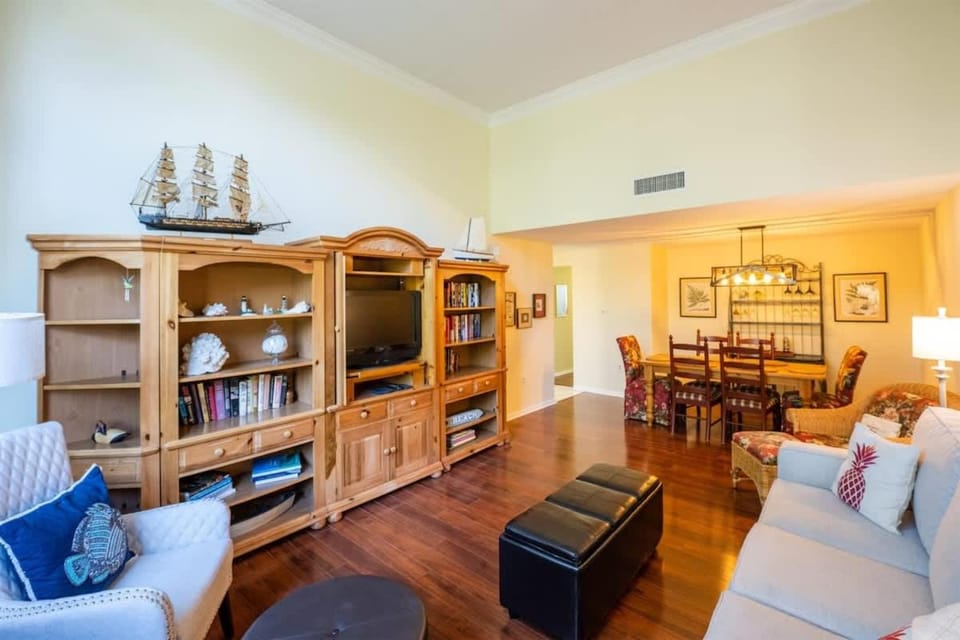 1163 Beach Walker House in Amelia Island