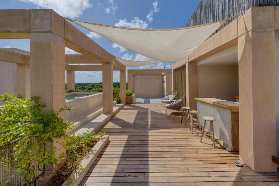 Balcony/Terrace, Swimming pool
