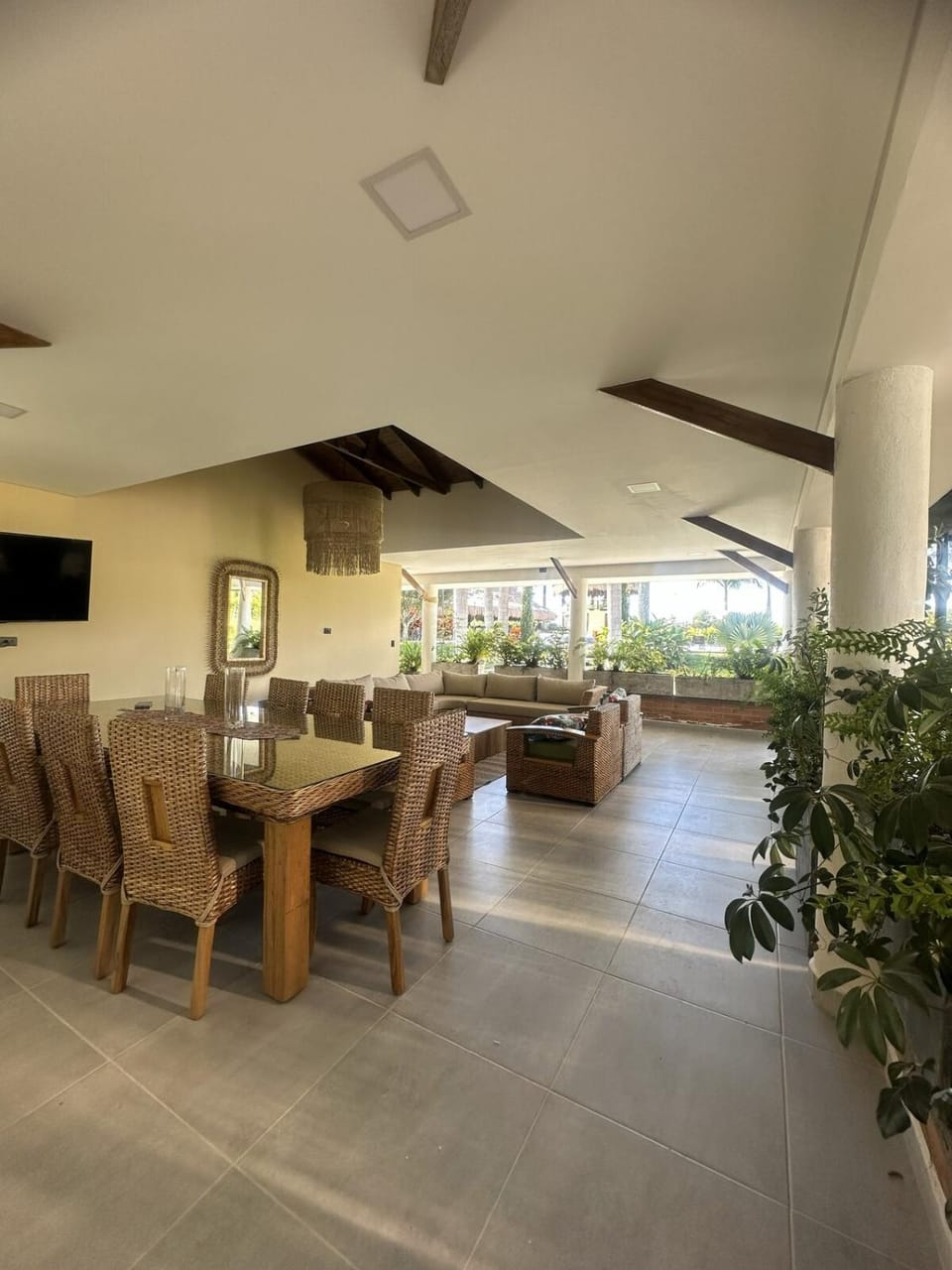 Communal lounge/ TV room