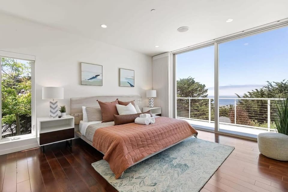 Marbella Lane - Cozy and Eccentric Design Home House in Pacifica