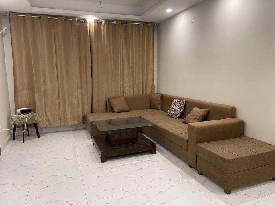 Room near airport ,The Gate Mall Apartment hotel in Islamabad