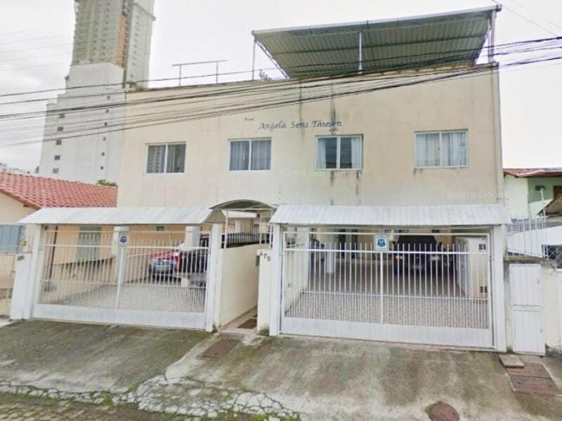 2 dormitorios com Ar cond no centro Apartment in Camboriú
