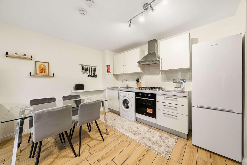 Kitchen or kitchenette, Dining area, dishwasher, oven, stove, toaster