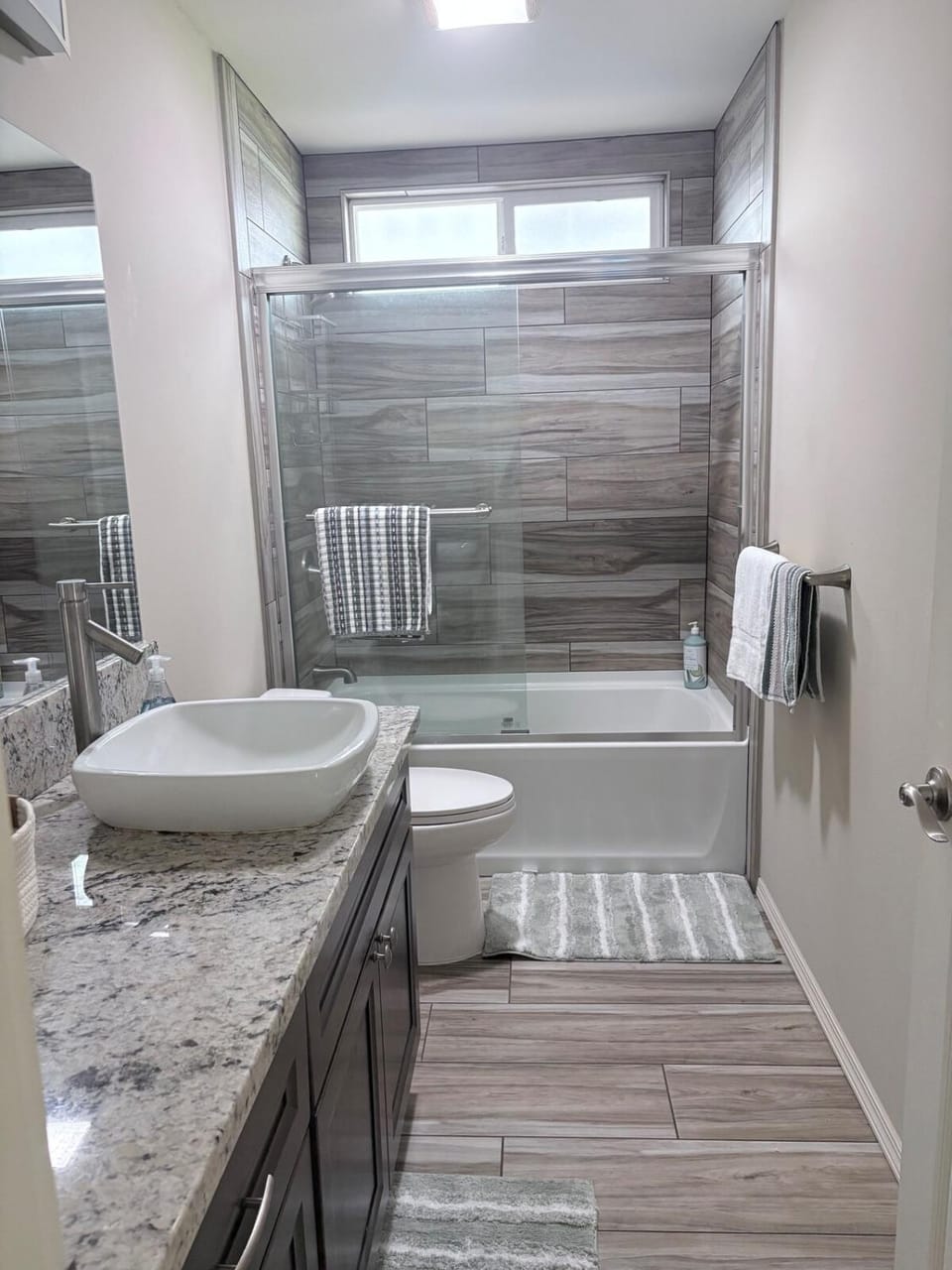 Bathroom, Bath