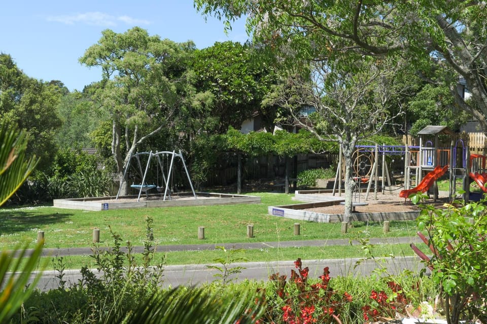 Nearby landmark, Children play ground, Children play ground