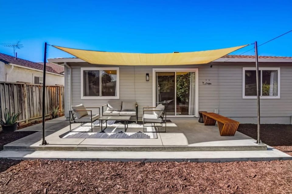 Marbella Lane - Stylish Cozy4BR in SiliconValley House in Santa Clara