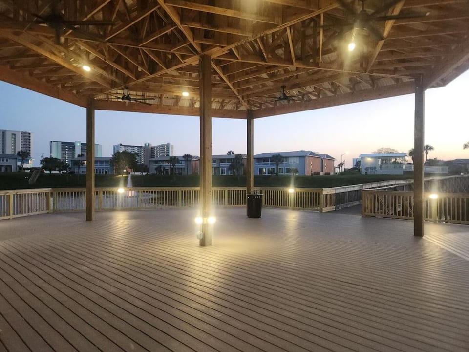 221 Lake View Condo Central Destin Apartment in Destin